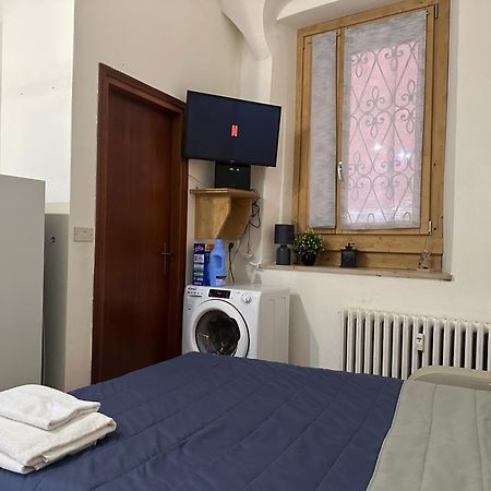 Flat In City Centre Tirano - 10 Minutes From Bernina Express Apartman Kültér fotó
